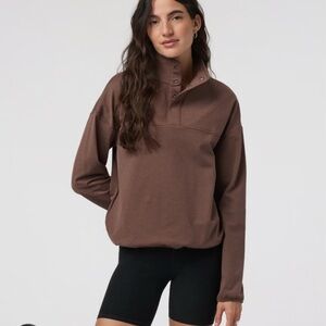 Vuori Brown Women's Pullover Top